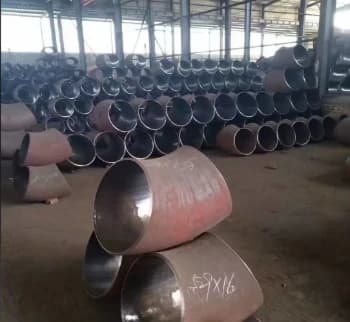1020MM-DIAMETER-KOOLSTOFSTALEN-BOCHTEN-WORDEN-VERPAKT-EN-VERVERZONDEN-NAAR-VIETNAM.